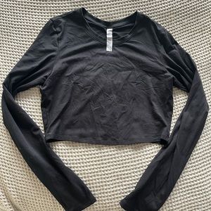 Alo Yoga Long Sleeve Cropped Top